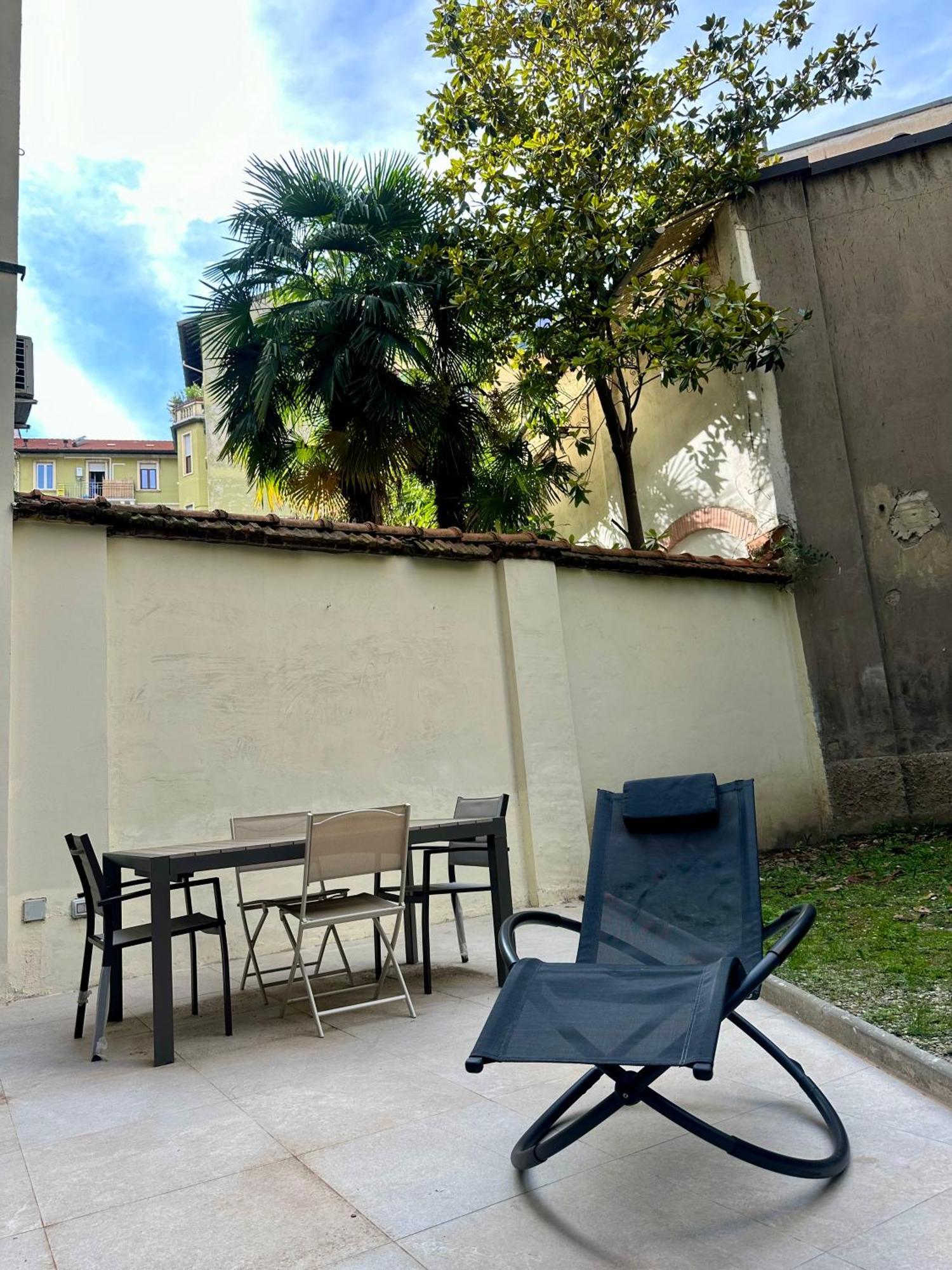 Lr Deluxe Apartments - Porta Venezia - Bilocale Con Giardino Privato Milán Exteriér fotografie