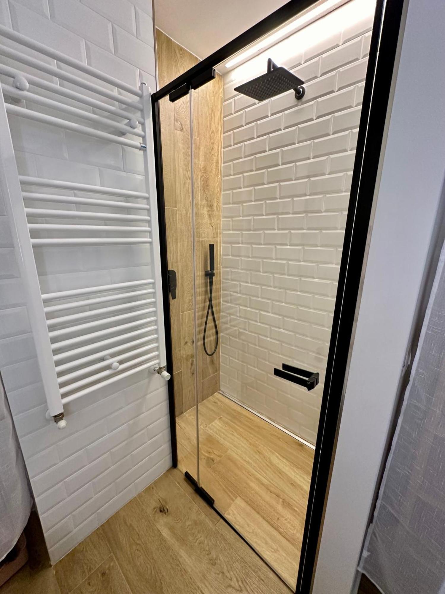 Lr Deluxe Apartments - Porta Venezia - Bilocale Con Giardino Privato Milán Exteriér fotografie