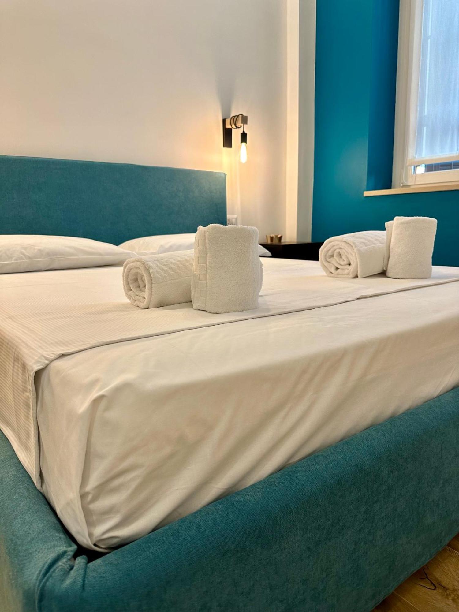 Lr Deluxe Apartments - Porta Venezia - Bilocale Con Giardino Privato Milán Exteriér fotografie